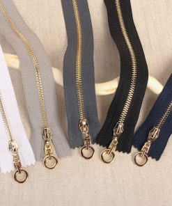 Reißverschluss, nicht teilbarer Reißverschluss, Unifarben mit goldenen Zähnchen, 40 cm