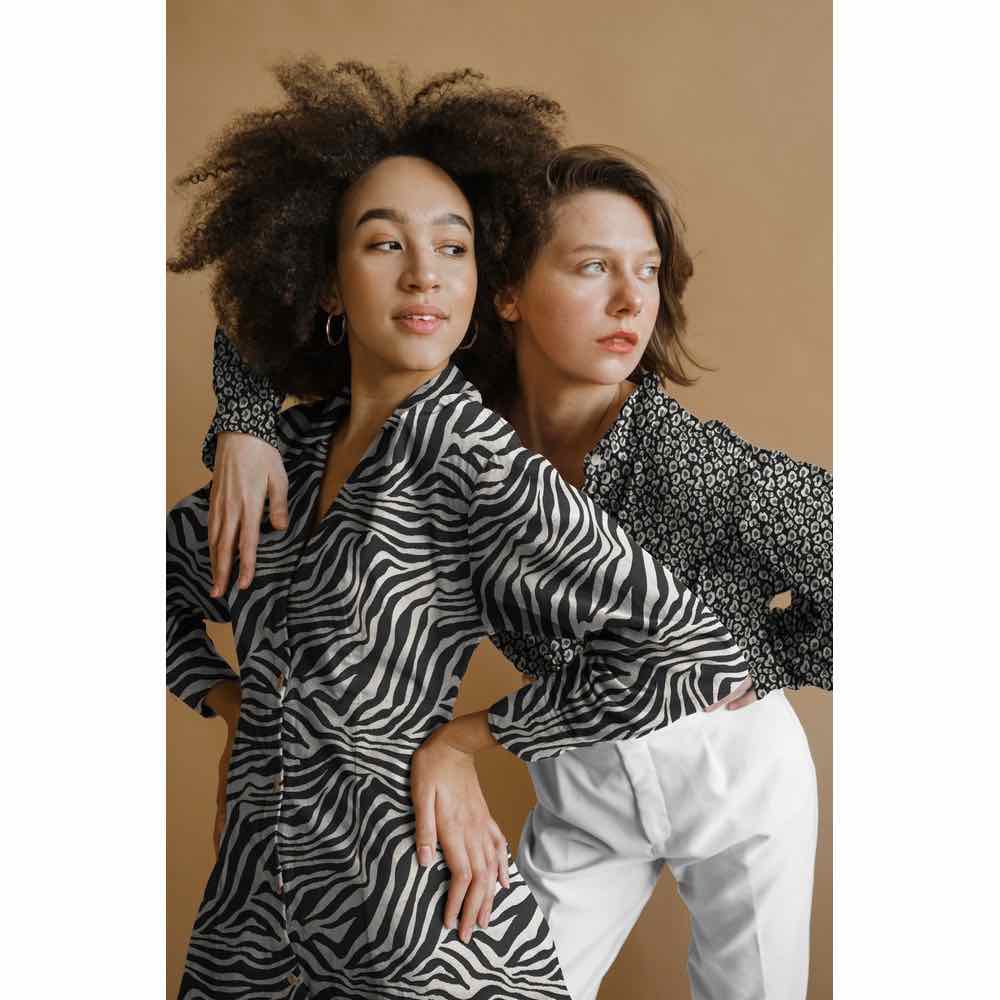 Mischgewebe – Jacquard, Zebramuster Schwarz / Ecru – Bild 4