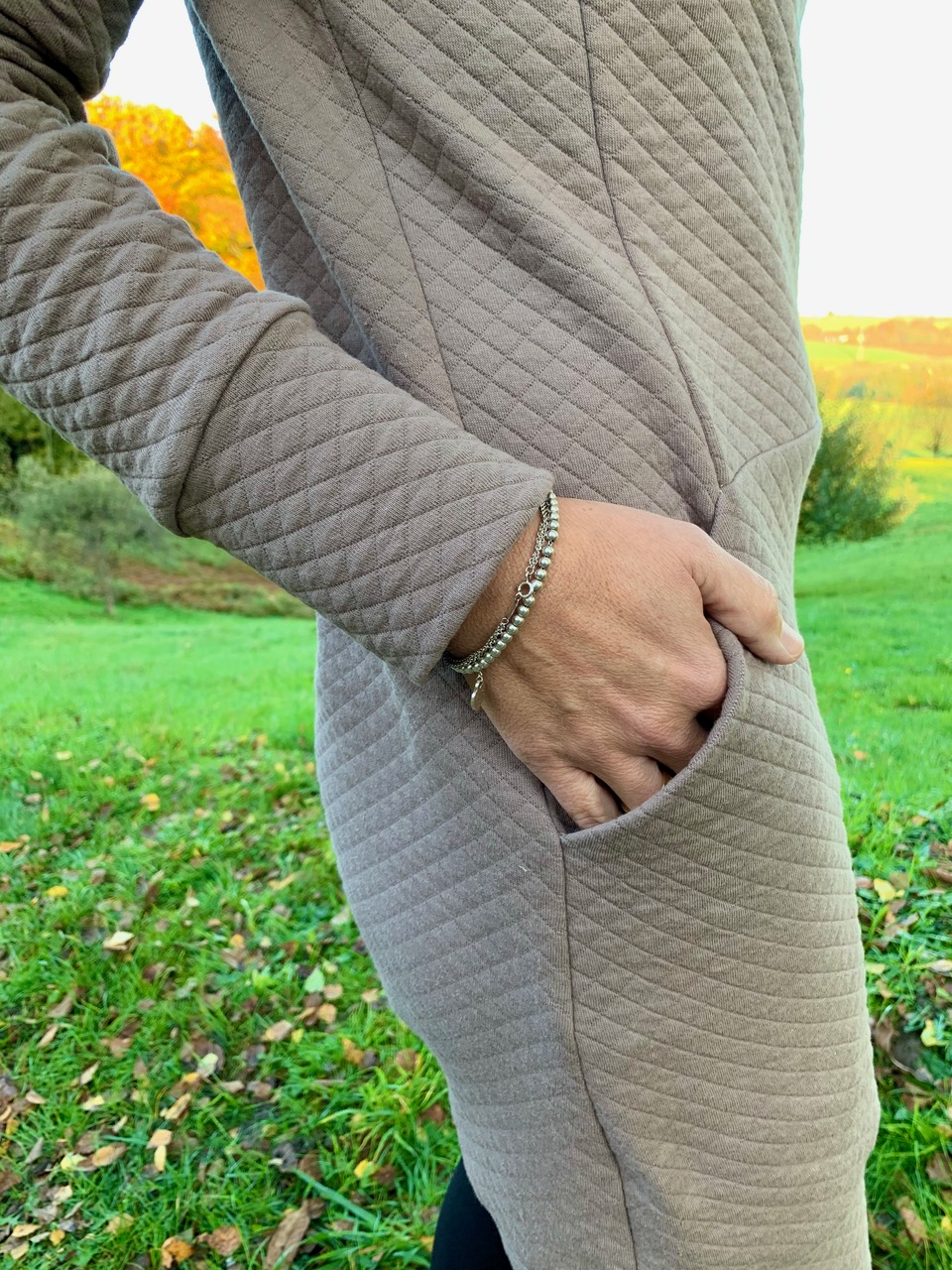 Waffelstoff, weiche anschmiegsame Qualität – Taupe – Bild 4