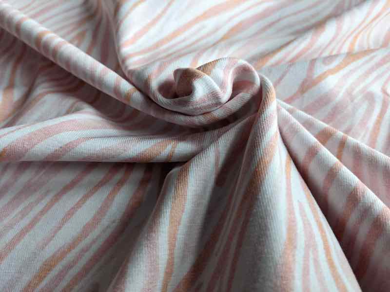 Jersey, Unregelmäßige Streifen in Nude und Rose auf Weiß – Digitaldruck
